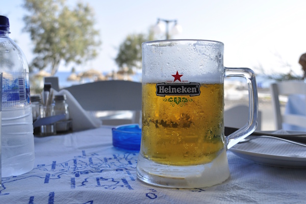 Bier (HeinekenI im Glas